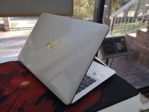 ***ASUS Gaming Spec***ASUS A555L*i7-5500U*1000GB HDD*8GB DDR3*DVD*NVIDIA940M*